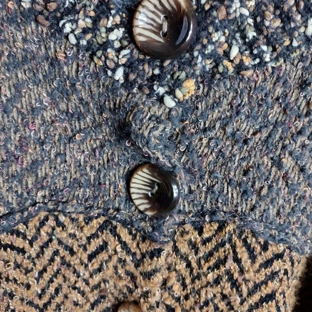 Handmade knit sweater - Picture 3 of 5